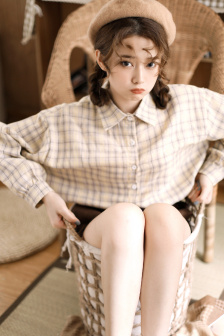 丰满女学生